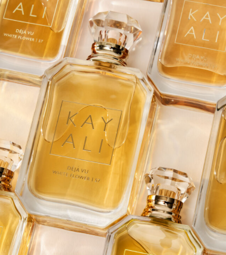 Huda Beauty Kayali Déjà vu White Flower Review